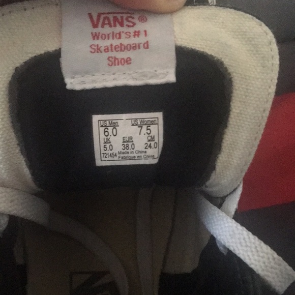 SK8-Hi Core Classics size 7.5 - Picture 4 of 4